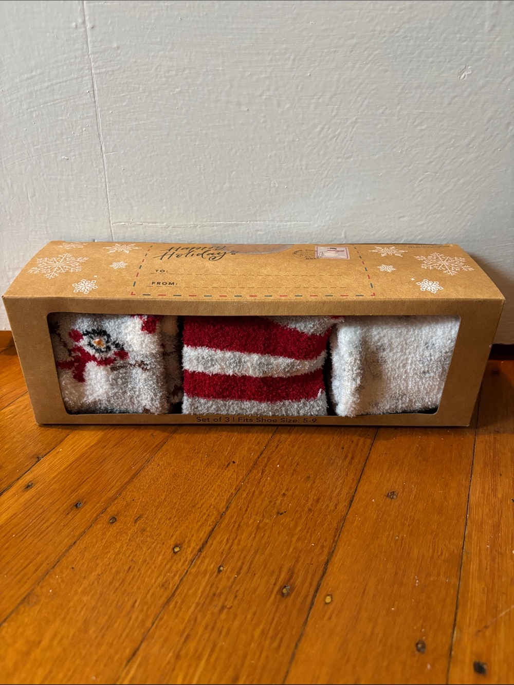 Holiday Cozy Women’s Sock Gift Set - Red & White